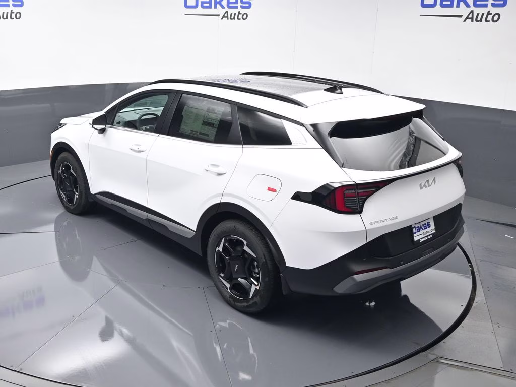 2026 Glacial White Pearl Kia Sportage EX FWD SUV