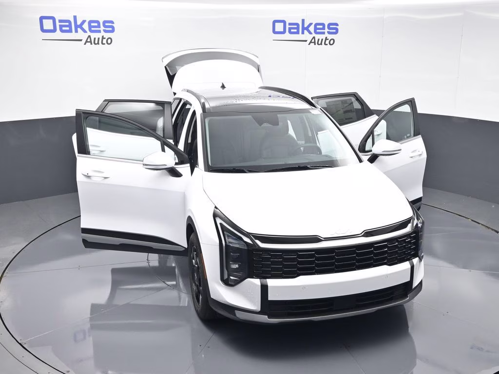 2026 Glacial White Pearl Kia Sportage EX FWD SUV