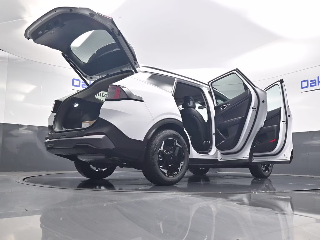 2026 Glacial White Pearl Kia Sportage EX FWD SUV
