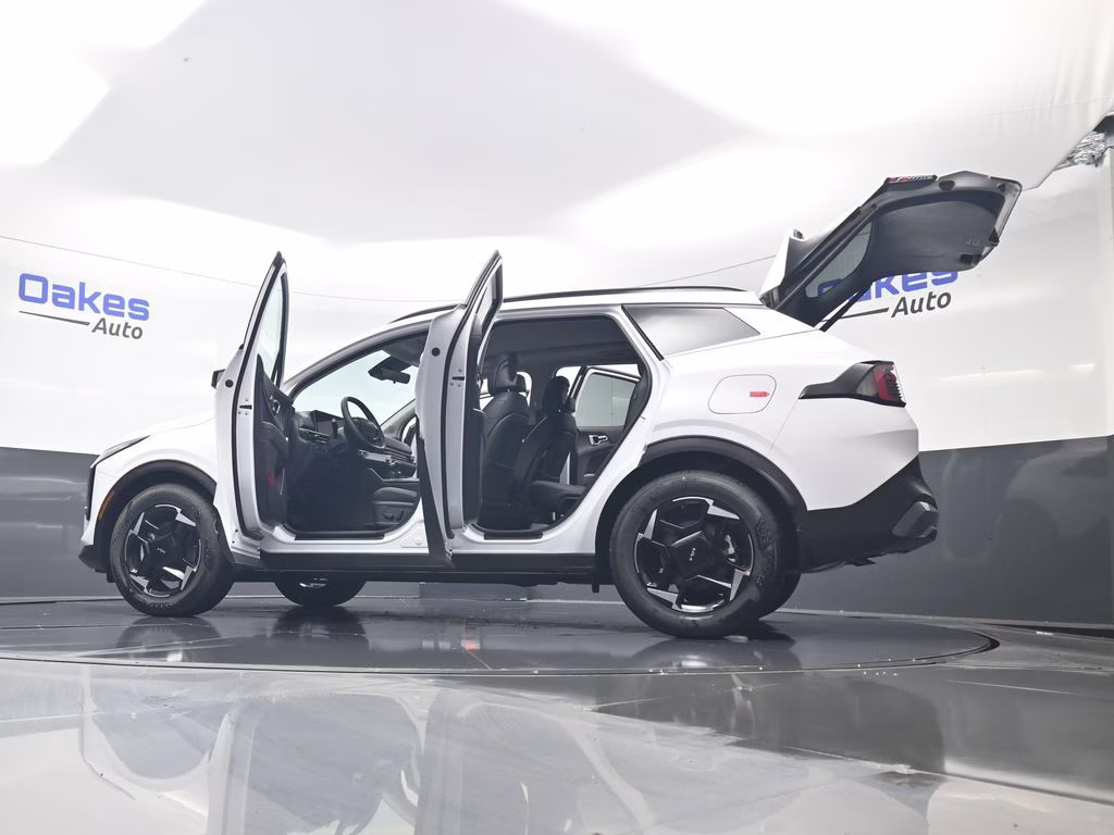 2026 Glacial White Pearl Kia Sportage EX FWD SUV