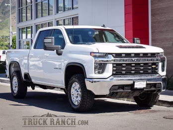 2021 Summit White Chevrolet Silverado 2500HD LT 4X4 Truck