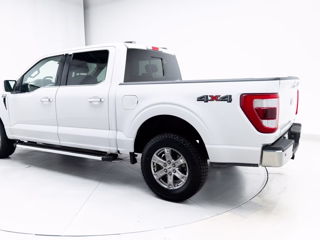 2023 Oxford White Ford F-150 Lariat 4X4 Truck