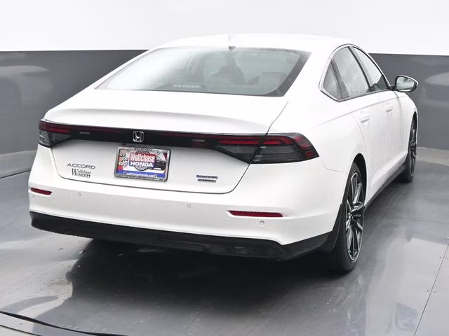 2026 Platinum White Pearl Honda Accord Hybrid Touring FWD Sedan