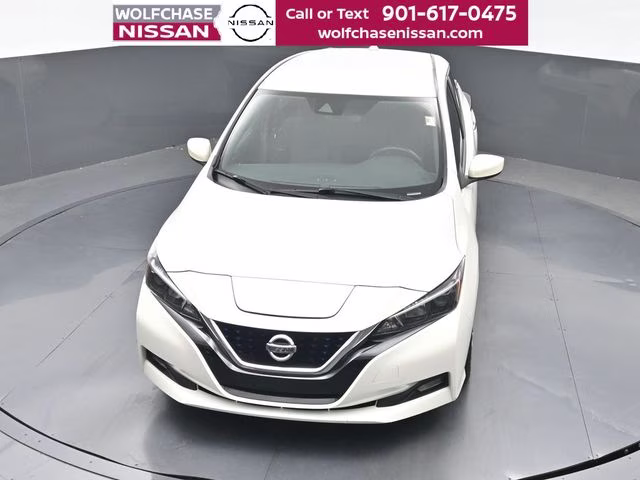2022 Pearl White Nissan LEAF SV FWD Hatchback