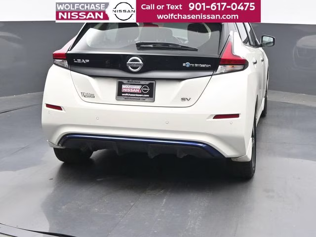 2022 Pearl White Nissan LEAF SV FWD Hatchback