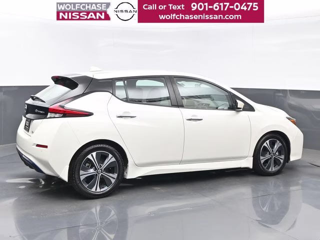 2022 Pearl White Nissan LEAF SV FWD Hatchback