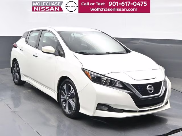 2022 Pearl White Nissan LEAF SV FWD Hatchback