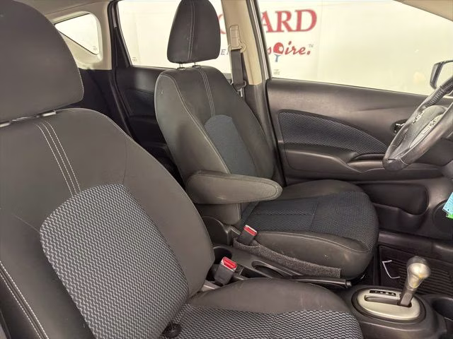 2018 Brilliant Silver Nissan Versa Note SV FWD Hatchback
