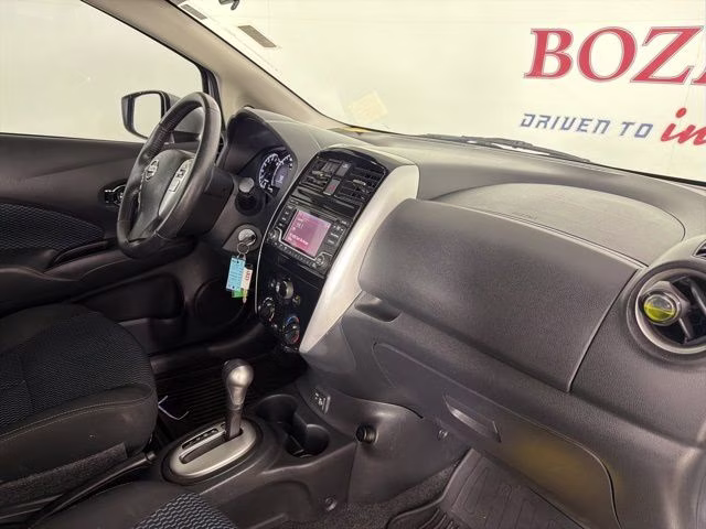 2018 Brilliant Silver Nissan Versa Note SV FWD Hatchback
