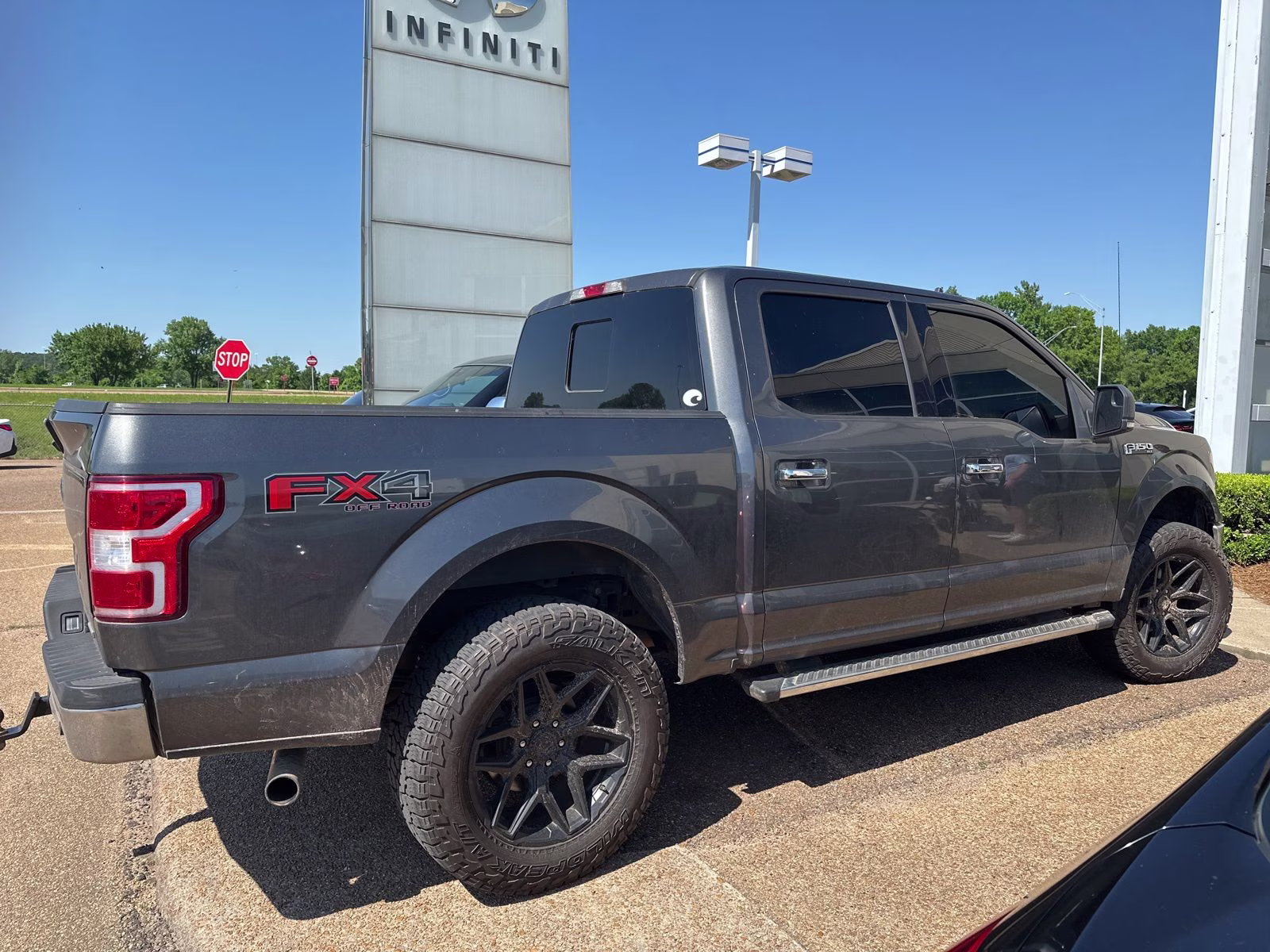 2019 Magnetic Metallic Ford F-150 XLT 4X4 Truck