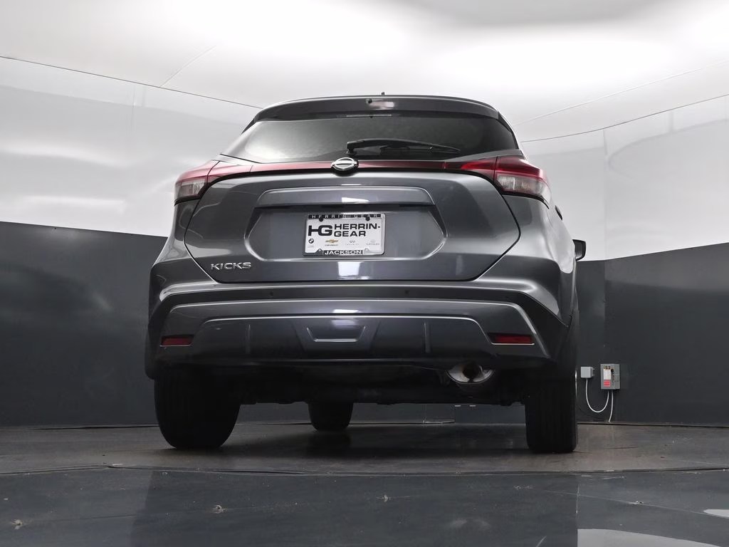 2024 Gun Metallic Nissan Kicks S FWD SUV