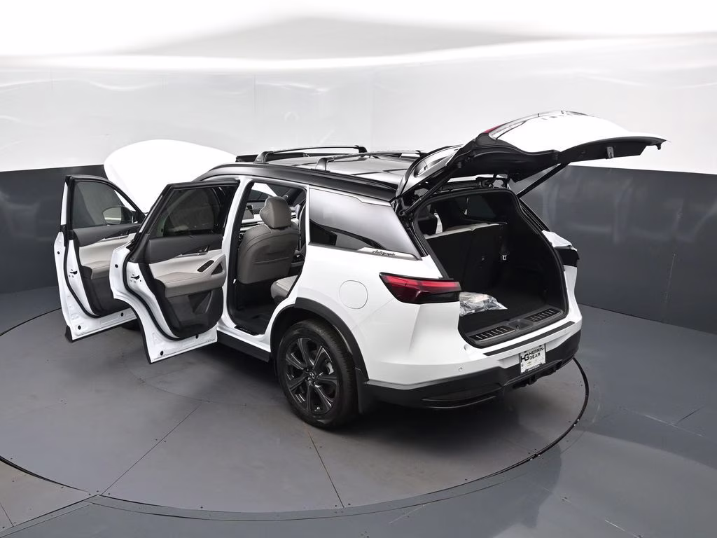 2026 Radiant White/Black Obsidian INFINITI QX60 Autograph AWD SUV