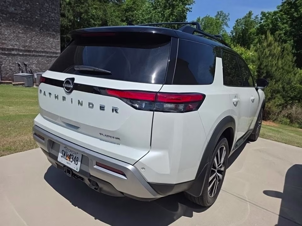 2023 Pearl White Nissan Pathfinder Platinum FWD SUV
