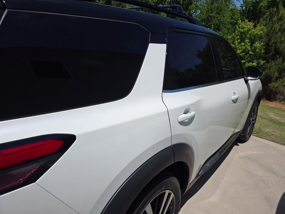 2023 Pearl White Nissan Pathfinder Platinum FWD SUV