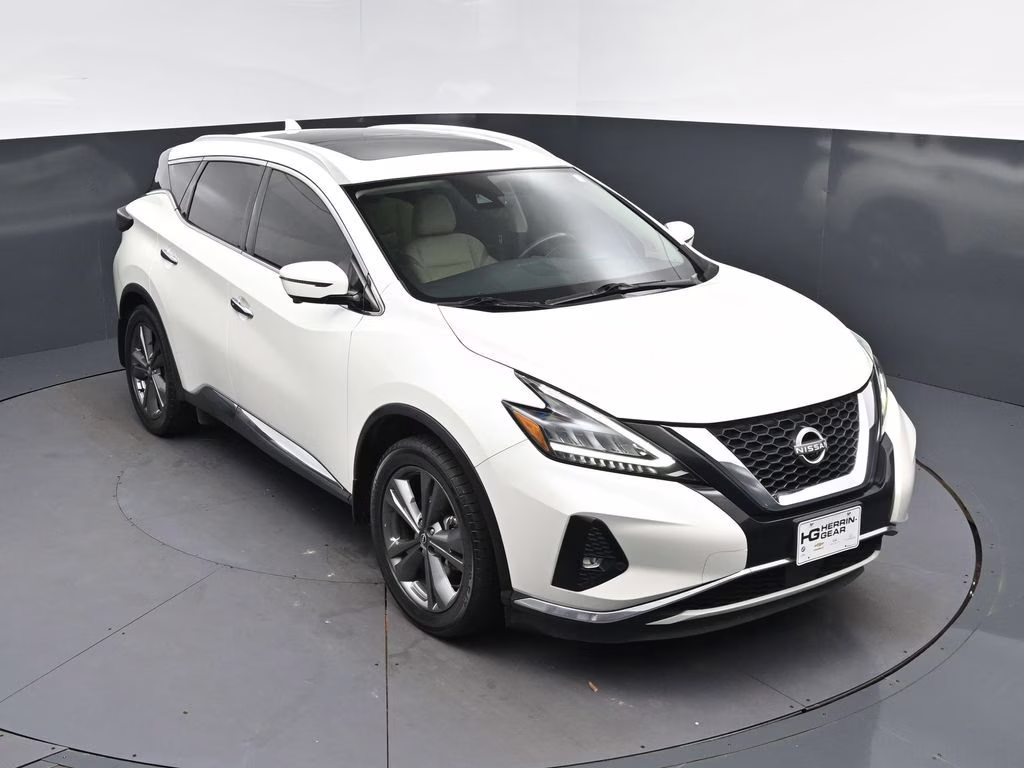 2023 Pearl White Nissan Murano Platinum FWD SUV