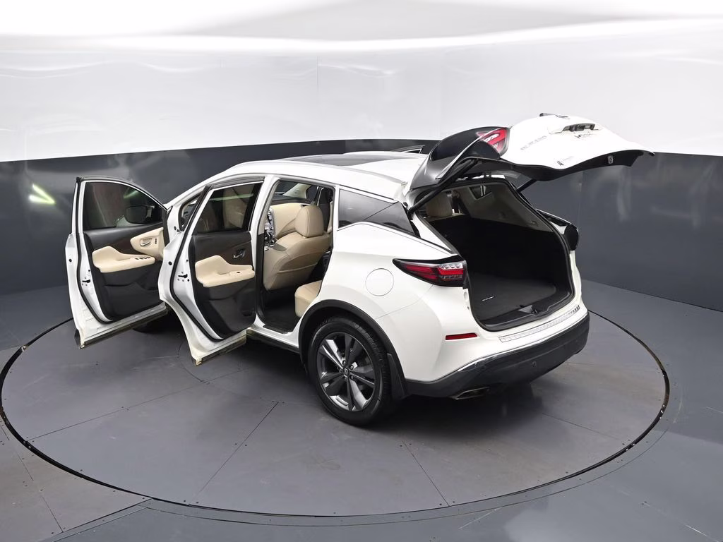 2023 Pearl White Nissan Murano Platinum FWD SUV