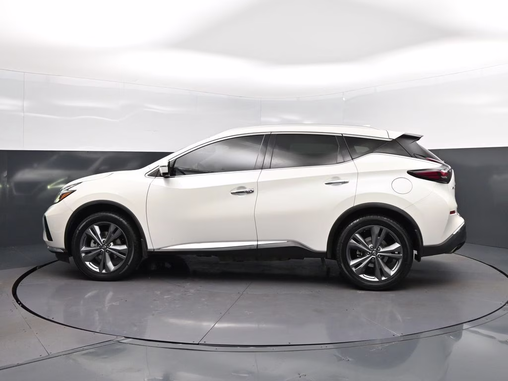 2023 Pearl White Nissan Murano Platinum FWD SUV