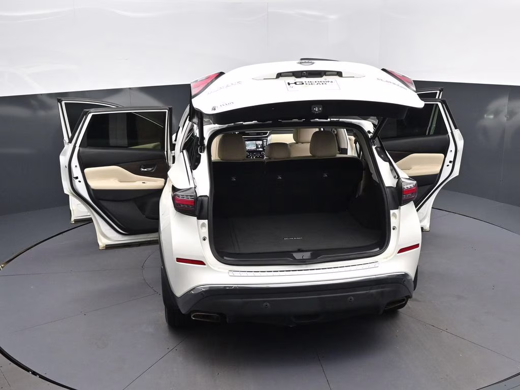 2023 Pearl White Nissan Murano Platinum FWD SUV