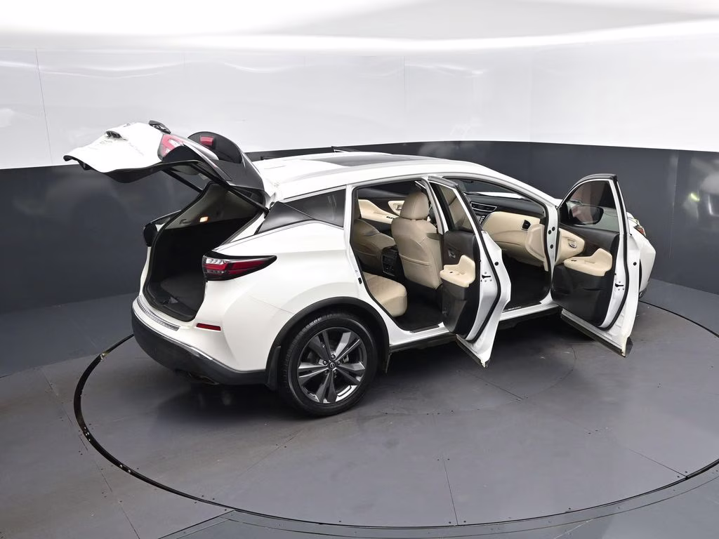 2023 Pearl White Nissan Murano Platinum FWD SUV