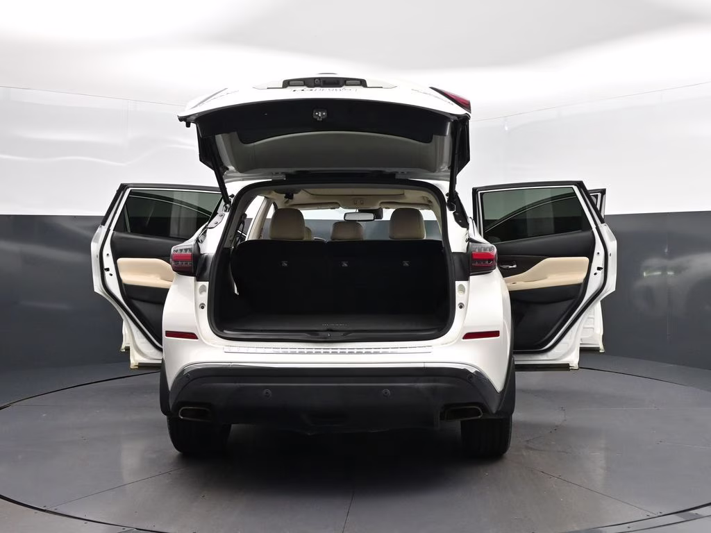 2023 Pearl White Nissan Murano Platinum FWD SUV