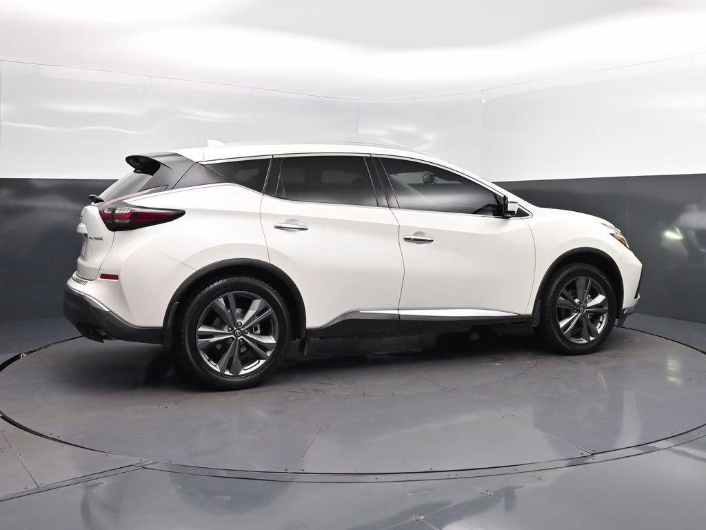 2023 Pearl White Nissan Murano Platinum FWD SUV