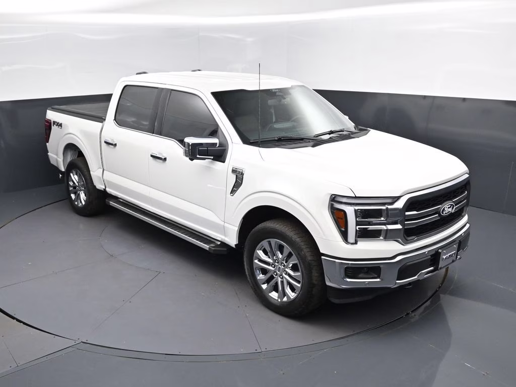 2025 White Metallic Ford F-150 Lariat 4X4 Truck