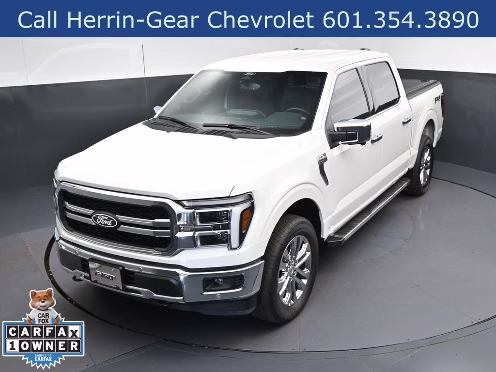 2025 White Metallic Ford F-150 Lariat 4X4 Truck