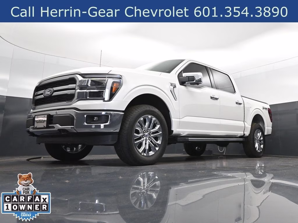 2025 White Metallic Ford F-150 Lariat 4X4 Truck