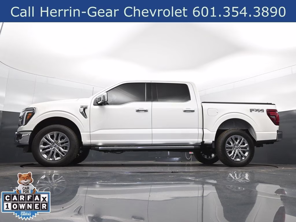 2025 White Metallic Ford F-150 Lariat 4X4 Truck