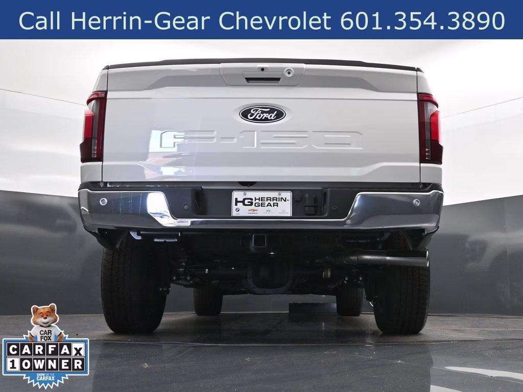 2025 White Metallic Ford F-150 Lariat 4X4 Truck