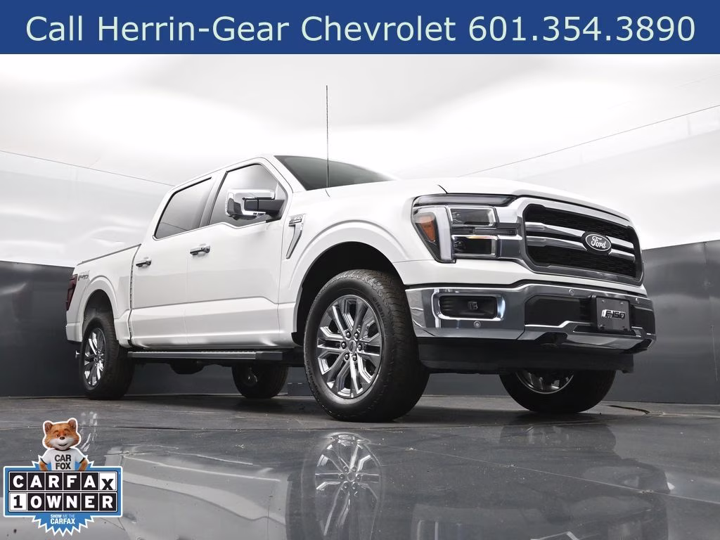 2025 White Metallic Ford F-150 Lariat 4X4 Truck