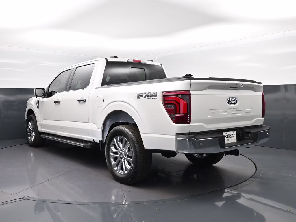 2025 White Metallic Ford F-150 Lariat 4X4 Truck