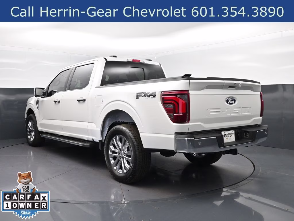 2025 White Metallic Ford F-150 Lariat 4X4 Truck