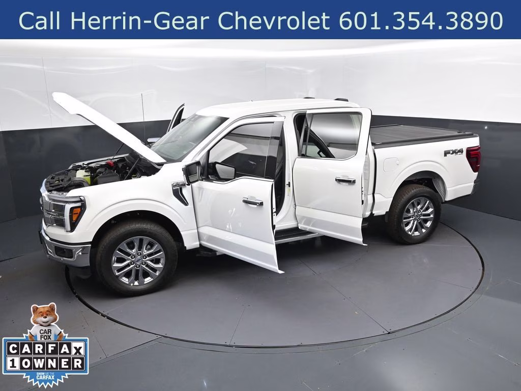 2025 White Metallic Ford F-150 Lariat 4X4 Truck