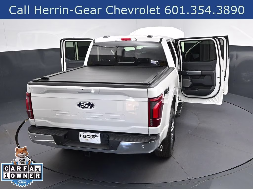 2025 White Metallic Ford F-150 Lariat 4X4 Truck