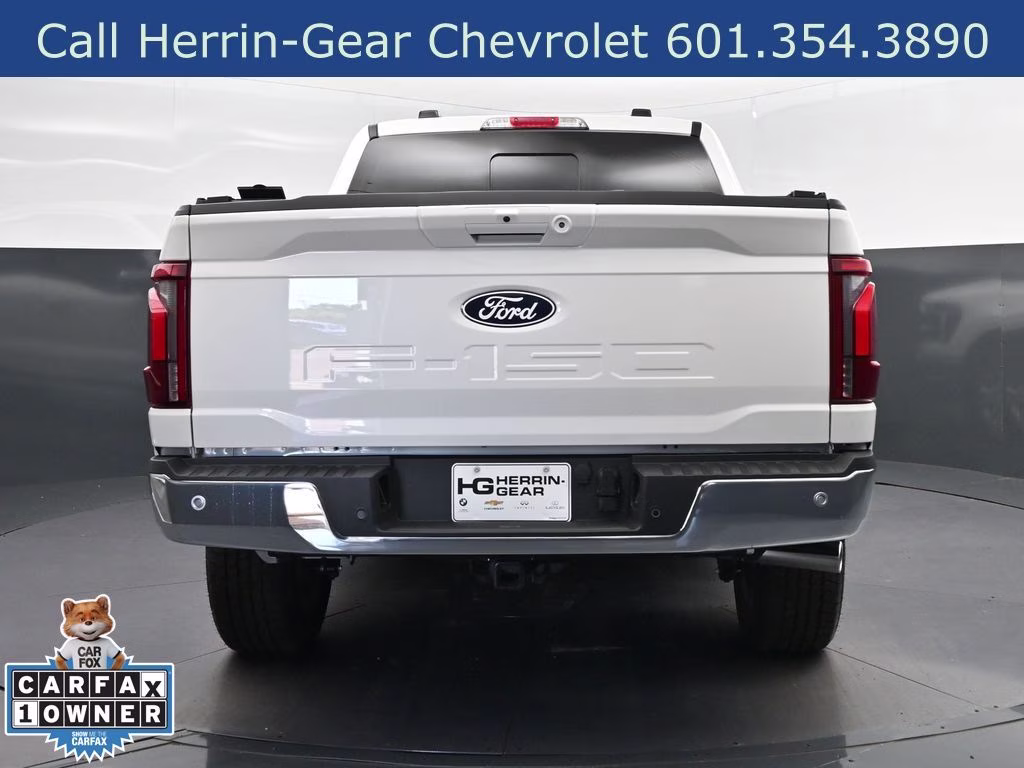 2025 White Metallic Ford F-150 Lariat 4X4 Truck