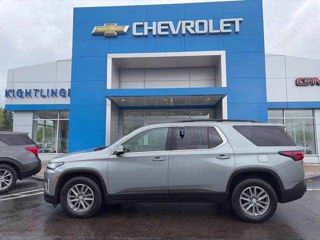 2023 Sterling Gray Metallic Chevrolet Traverse LT Leather AWD SUV