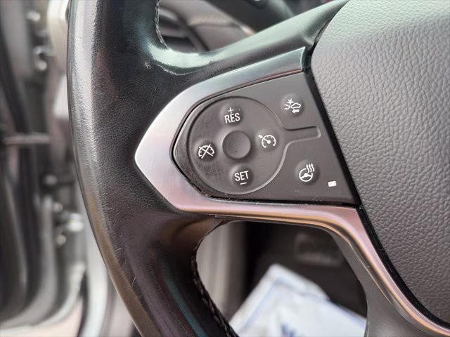 2023 Sterling Gray Metallic Chevrolet Traverse LT Leather AWD SUV