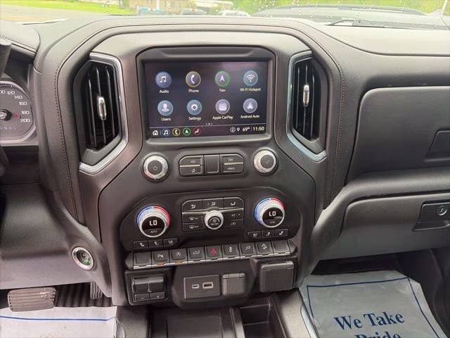 2021 Summit White GMC Sierra 1500 AT4 4X4 Truck