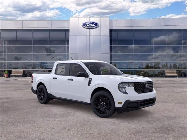 2025 Oxford White Ford Maverick XLT AWD Truck