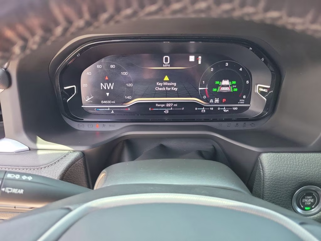 2022 Summit White GMC Yukon XL Denali 4X4 SUV