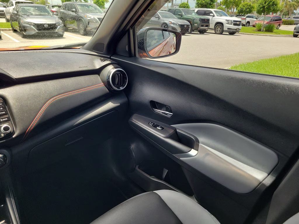 2023 Monarch Orange Metallic/Super Black Nissan Kicks SR FWD SUV
