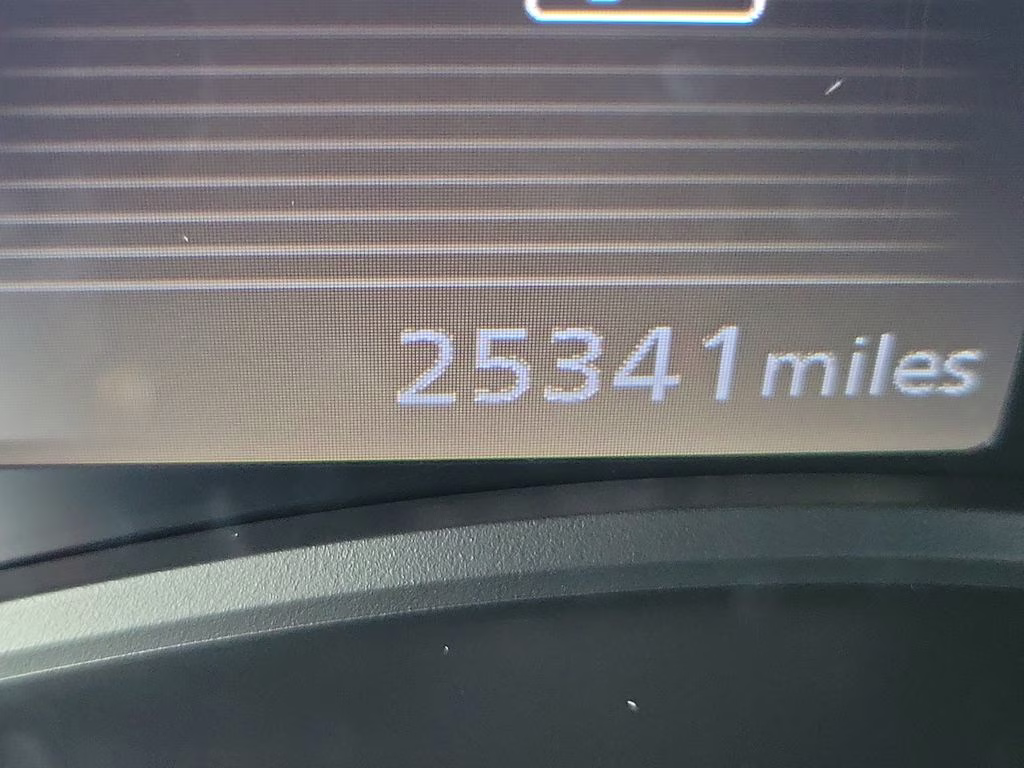 2023 Monarch Orange Metallic/Super Black Nissan Kicks SR FWD SUV