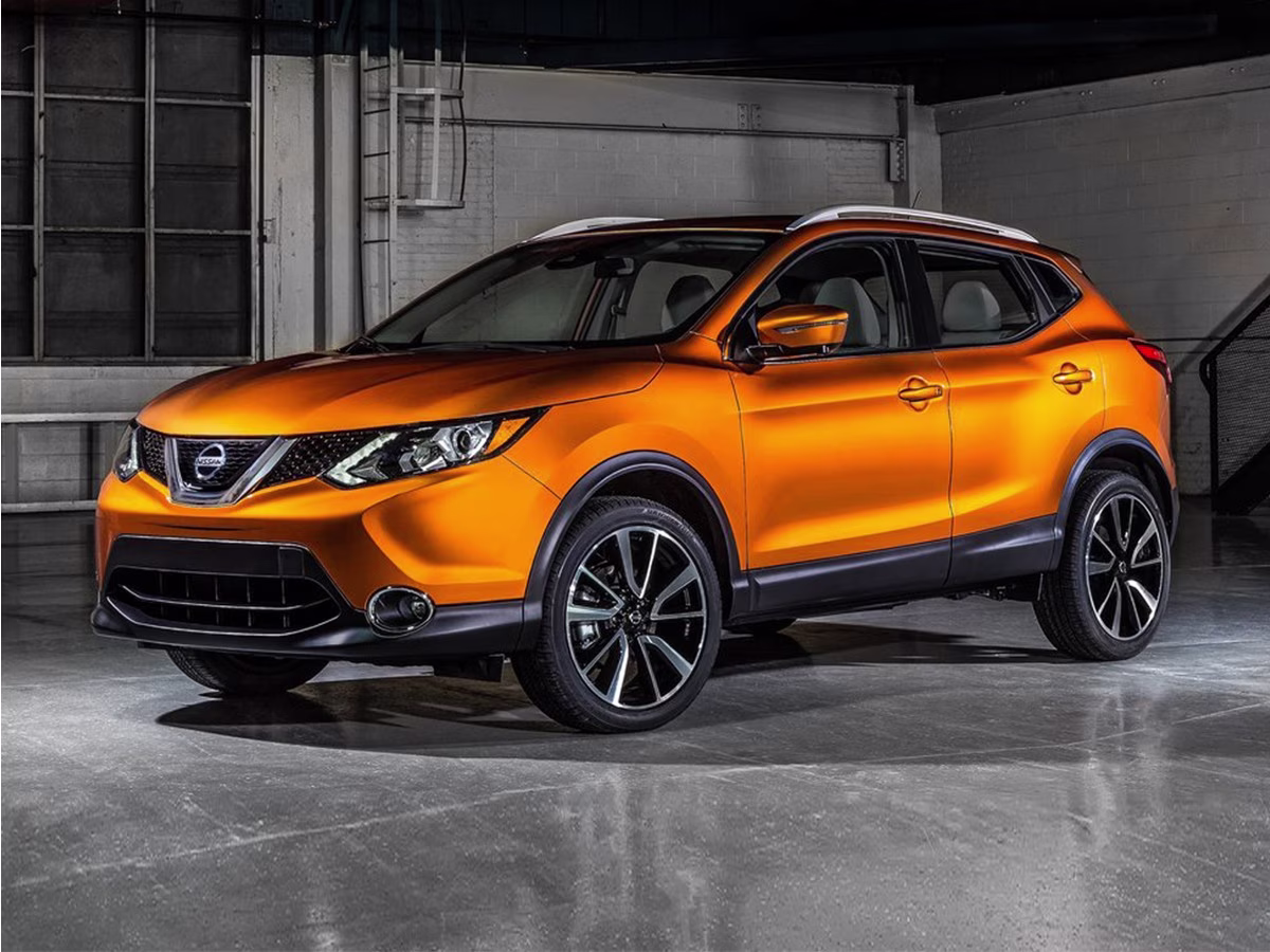 2019 Gun Metallic Nissan Rogue Sport S FWD SUV