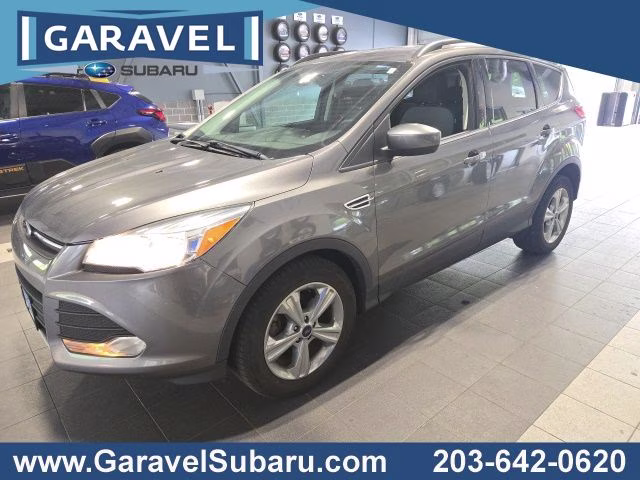 2014 Sterling Gray Metallic Ford Escape SE FWD SUV