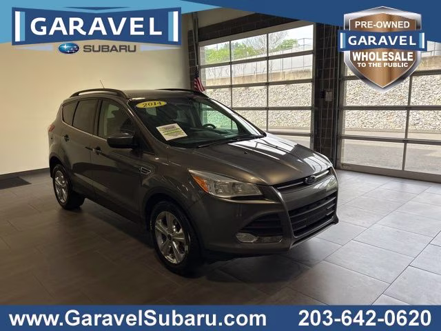 2014 Sterling Gray Metallic Ford Escape SE FWD SUV