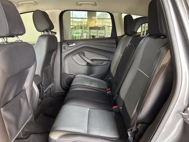 2014 Sterling Gray Metallic Ford Escape SE FWD SUV