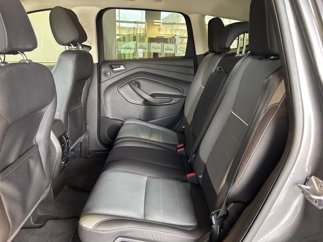 2014 Sterling Gray Metallic Ford Escape SE FWD SUV