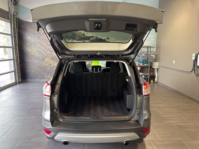 2014 Sterling Gray Metallic Ford Escape SE FWD SUV