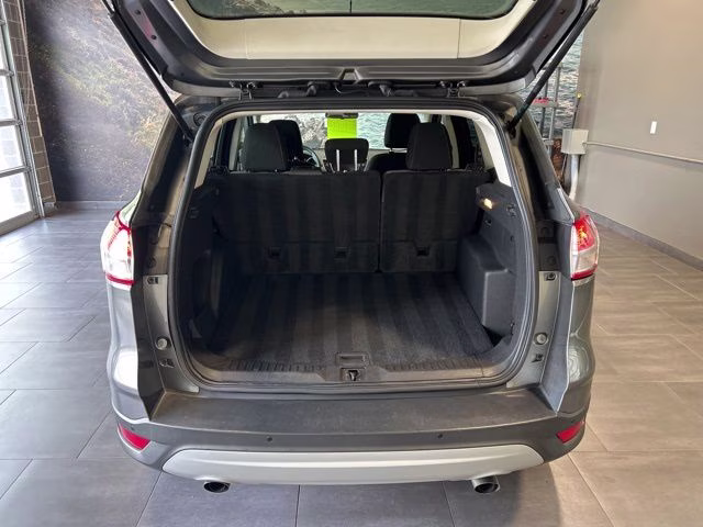 2014 Sterling Gray Metallic Ford Escape SE FWD SUV